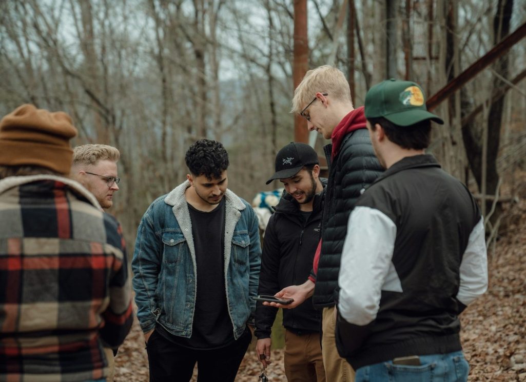 friends, youth, rural, working together